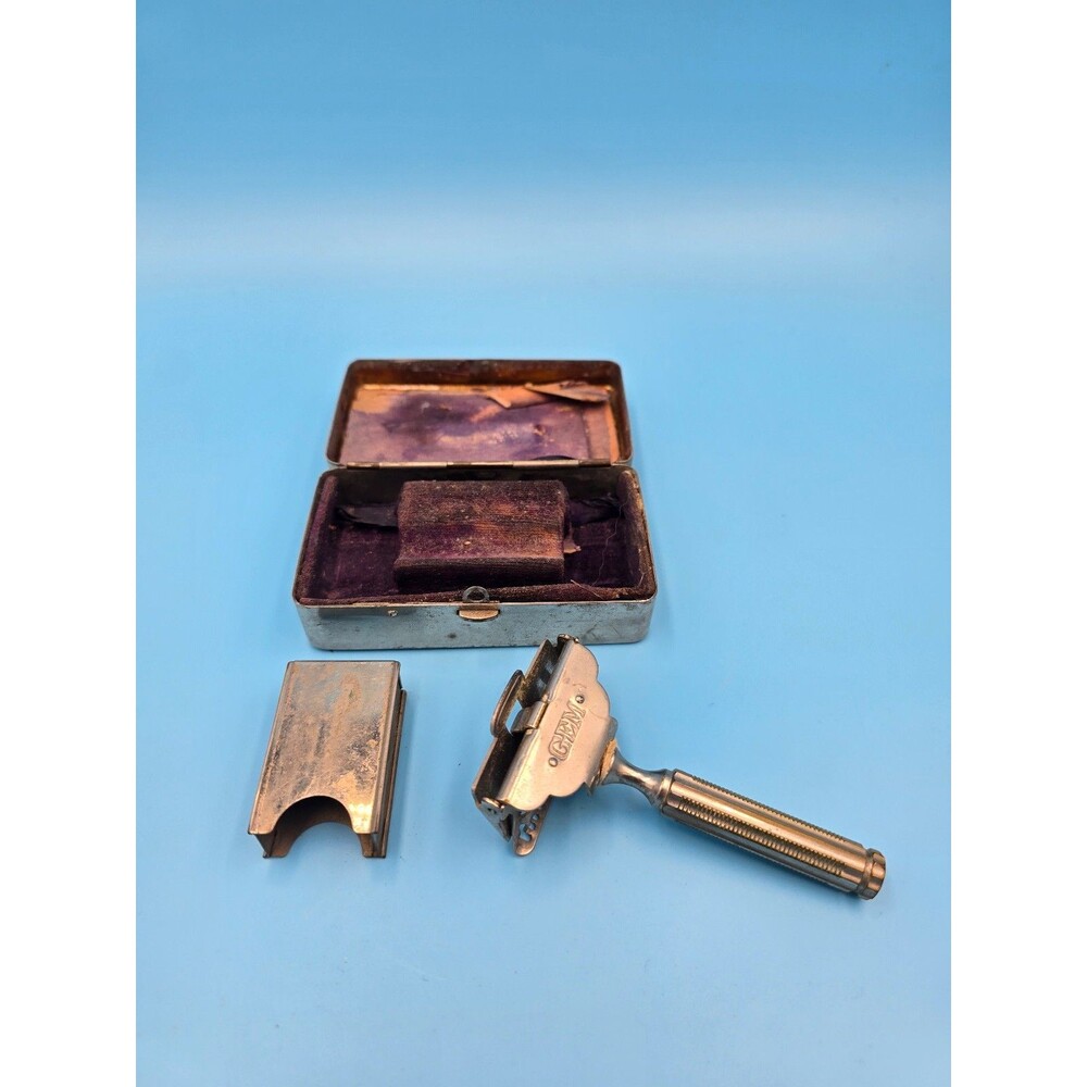 Vintage GEM Safety Razor with Razor Tray & Case